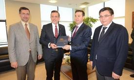 Kazakistan’ın İstanbul Başkonsolosu Yerkebulan Sapiyev, Bursa Ticaret Ve Sanayi Odası’nı (btso) Ziyaret Etti.
