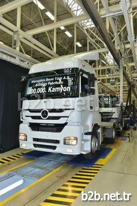 2014 Sonu İtibari İle Yaklaşık 320 Milyon Euro’uk Yatırımın Tamamlanacağı Mercedes-benz Türk Aksaray Kamyon Fabrikası’nda Üretilen 200 Bininci Kamyon Banttan İndi.