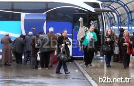 Akaryakıt Fiyatlarının Düşmesinin Ardından Gözler Şehirlerarası Otobüs Bileti Fiyatlarına Çevrildi. Vatandaşlar Bilet Fiyatlarını Yüksek Bulduklarını Söylerken, Firma Yetkilileriyse Kış Aylarında Yolcu Sayısının Az Olmasından Ve Müşterilerin Pazarlık Yapmasından Dert Yandı.