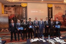 Balcıoğlu Şirketler Grubu, Rusya Menşeili Sveza Company İle Birlikte Geliştirdiği Balko Sveza Deck Plywood'la Şantiyelerde Zaman Ve Maliyet Tasarrufu Sağlandığını Açıkladı. Ürünün Önceki Gün Yapılan Tanıtımında, Sveza Company Üst Düzey Katılım İle Temsil Edildi.