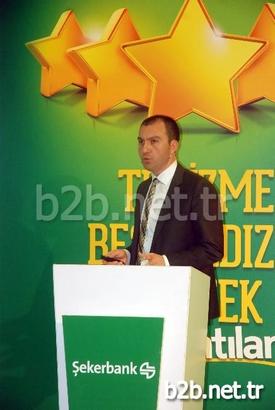 Toplantıda Şekerbank Perakende Bankacılıktan Sorumlu Genel Müdür Yardımcısı Gökhan Ertürk, Başekonomist Ozan Çağrı Gazitürk (fotoğraftaki), Sunum Yaptı.