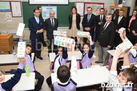 Doğuş Grubu’nun Kurucu Destekçisi Olduğu, Milli Eğitim Bakanlığı, Para Durumu, Finansal Okuryazarlık Ve Erişim Derneği’nin (foder) Katkılarıyla Yürütülen “3 Kumbara Finansal Okuryazarlık Eğitimi Programı”, 2014-2015 Öğretim Yılında Da Türkiye’nin Dört Bir Yanındaki Öğrencilere Eğitim Vermeyi Sürdürüyor.
