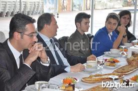 Samsun İl Milli Eğitim Müdürü Aytekin Girgin, Kendisini Ve Samsun İl Milli Eğitim Müdürlüğünün Resmi Twitter Hesabını Takip Eden Ve Etkileşimde Bulunan Öğrencileriyle Yemekte Buluştu.