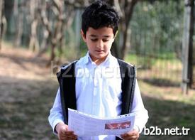 Okul Öncesi Eğitim Kurumları İle İlk Ve Orta Dereceli Okullarda Okuyan Yaklaşık 18 Milyon Öğrenci, Bugün Karnesini Aldı. Öğrenci Ve Velilerin Karne Heyecanı Objektiflere Yansıdı.