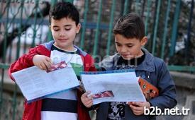 Okul Öncesi Eğitim Kurumları İle İlk Ve Orta Dereceli Okullarda Okuyan Yaklaşık 18 Milyon Öğrenci, Bugün Karnesini Aldı. Öğrenci Ve Velilerin Karne Heyecanı Objektiflere Yansıdı.