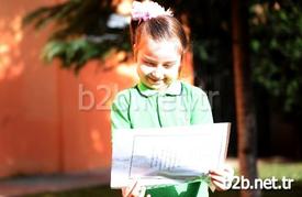 Okul Öncesi Eğitim Kurumları İle İlk Ve Orta Dereceli Okullarda Okuyan Yaklaşık 18 Milyon Öğrenci, Bugün Karnesini Aldı. Öğrenci Ve Velilerin Karne Heyecanı Objektiflere Yansıdı.