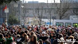 Okul Öncesi Eğitim Kurumları İle İlk Ve Orta Dereceli Okullarda Okuyan Yaklaşık 18 Milyon Öğrenci, Bugün Karnesini Aldı. Öğrenci Ve Velilerin Karne Heyecanı Objektiflere Yansıdı.