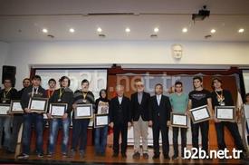 İzmir’de, Dijital Oyun Sektörünün En Önemli Oyun Geliştirme Organizasyonu Global Game Jam (ggj), İzmir Ekonomi Üniversitesi (ieü) Ev Sahipliğinde, Yazılımcıları Ve Bilgisayar Dünyasının Üyelerini Bir Araya Getirdi.