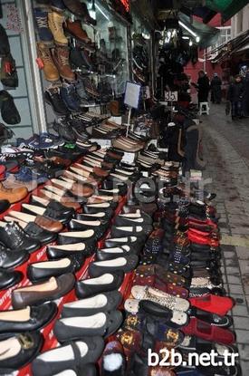 Balıkesir'de El Emeği Üretim Yapan Ayakkabı İmalatçıları, Çin'den Gelen Ucuz Ayakkabılar Ve Seri Üretim Karşısında Ayakta Durma Savaşı Veriyor.