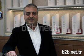 Kuyumcu Ekrem Sürekli, Yeterince Satış Yapamadıkları İçin Kasalarında Para Birikmediğini Vurgulayarak, “dolayısıyla Her Müşterimizin Talebine Karşılık Veremiyoruz” Dedi.