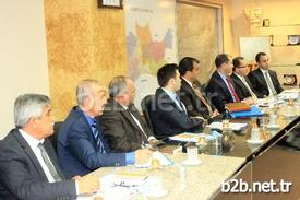 Mardin Valisi Mustafa Taşkesen, İlçe Kaymakamları Ve İlçe Milli Eğitim Müdürleriyle Valilik Toplantı Salonunda Bir Araya Geldi.