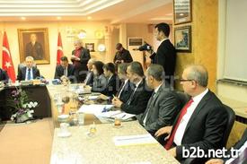 Mardin Valisi Mustafa Taşkesen, İlçe Kaymakamları Ve İlçe Milli Eğitim Müdürleriyle Valilik Toplantı Salonunda Bir Araya Geldi.