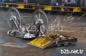 Yıldız Teknik Üniversitesi’nde Düzenlenecek Olan “yıldız Savaşları”nda, Öğrenciler Tarafından Yapılan Robotlar Savaşacak, Ayakta Kalan Kazanacak.