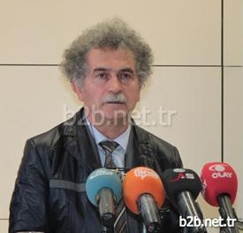 Sakarya Üniversitesi Öğretim Görevlisi Prof. Dr. Osman Çerezci İse, “türkiye’de Elektromanyetik Radyasyon Seviyesi Türkiye’de 42 Birim. Hatta 61 Birime Kadar Yönetmelik Müsaade Ediyor. Avrupa Ülkelerinde Evlerin İçindeki Manyetik Ortam Ölçümü 1 Birimden Yukarı Değilken, Bu Oran Türkiye’de İse 10 Birimi Buluyor.