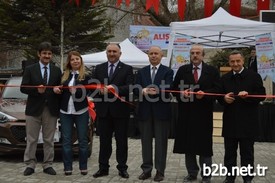 “100 Muhteşem Gün” Sloganı İle Düzenlenen Alışveriş Günleri, Cumhuriyet Alanı’nda Düzenlenen Törenle Başladı.