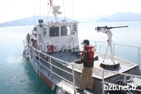 Muğla’nın Marmaris İlçesinde, Bir Tekne Tarafından Denize Boşaltıldığı İddia Edilen Sintine Suyu Ve Kirli Su Atıkları Çevre Kirliliğine Neden Oluyor. Sahil Güvenlik Ekipleri, Kirliliğe Neden Olan Tekne Hakkında İdari Ve Adli Soruşturma Başlattı.