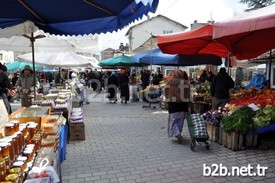 Orhaneli’de Bu Yıl Etkili Olan Kar, Hem Çiftçiyi Hem De Pazarı Etkiledi. Fiyatların Tavan Yaptığı Pazarda Köylü Pazarı Da Kurulamadı.