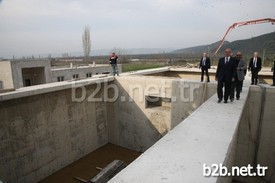 Büyükşehir Belediye Başkanı Recep Altepe, İznik Belediye Başkanı Osman Sargın Ve Belediye Bürokratlarıyla Birlikte, İznik’te Tamamlanma Aşamasına Gelen Arıtma Tesisiyle Biten Alt Yapı Çalışmalarını İnceledi.