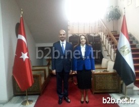 Türkiye Sanayici İş Kadınları Ve İş Adamları Konfederasyonu Genel Başkanı Nezaket Emine Atasoy İle Mısır Arap Cumhuriyeti Ankara Büyükelçisi Hussein El Saharty, Ankara Büyükelçiliği'nde Bir Araya Geldi. Görüşmede, İki Ülke Arasında Ticaret Anlaşmaları Yapılacağı Açıklandı.