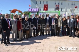 Balıkesir’in Ayvalık İlçesinde, Türkiye Kalkınma Ajansı İle Güney Marmara Kalkınma Ajansı (gmka) Tarafından Desteklenen Ve İlçe Milli Eğitim Müdürlüğü Bünyesinde Oluşturulan Engelsiz Hayat Projesi Kapsamında, Aliçetinkaya Orta Okulu Bahçesinde Düzenlenen Engelsiz Yaşam Oyun Parkuru’nun Açılışı Gerçekleştirildi.