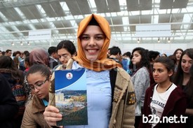 Antalya’da Üniversite İle Üniversiteye Hazırlanan Öğrencilerin Bir Araya Geldiği 15’inci Yükseköğretim Tanıtım Ve Eğitim Günleri Başladı. Fuarda 19 Mayıs Üniversitesi De Stant Açtı.