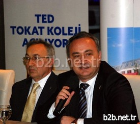 Ted Genel Başkanı Selçuk Pehlivanoğlu, Özel Okullarda Kdv’nin Kaldırılarak Zam Oranlarının Kısıtlanmasının Daha Adaletli Olacağını Düşündüklerini İfade Ederek, “çünkü Zam Oranlarını Kısıtlamaz İseniz Özel Okulculuk Tüccarlığa Döndüğü İçin Birçok Noktada Zammı İstedikleri Noktada Yaparlar” Dedi.