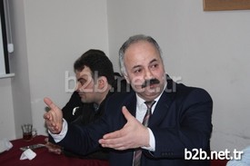 Trabzon Düşünce Akademisi’nde (toda) Gerçekleştirilen Toplantıda Konuşan Marmara Üniversitesi Öğretim Üyesi Prof. Dr. Gültekin Çetiner, Paranın Üretim Biçimi, Bankaların Para Kazanma Şekilleri Ve Tüketim Çılgınlığı İle İlgili Bir Seminer Verdi.