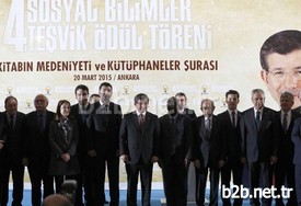 Hasan Kalyoncu Üniversitesi (hkü) Öğretim Üyesi, Yrd. Doç.dr. Kieran E. Uchehara, 4. Sosyal Bilimler Teşvik Ödülü Töreni’nde, Başbakan Ahmet Davutoğlu’ndan Birincilik Ödülünü Aldı.