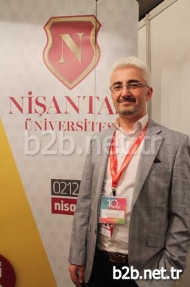 Nişantaşı Üniversitesi Kişisel Gelişim Uzmanı Ayhan Acar, Stantlarına Yoğun İlginin Olduğunu Söyleyerek, “nişantaşı Üniversitesi Olarak Bu Yıl Bazı Farklılıklar Yaptık. Bunlardan En Önemlisi Öğrencilerimize Sunduğumuz Burs İmkanları\