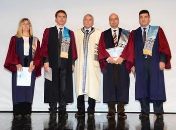 Eskişehir Osmangazi Üniversitesi (esogü) Rektörlüğü’nün “2013 Yılı Uluslararası Bilimsel Yayın Töreni”, Esogü Kongre Ve Kültür Merkezi’nde Gerçekleşti.