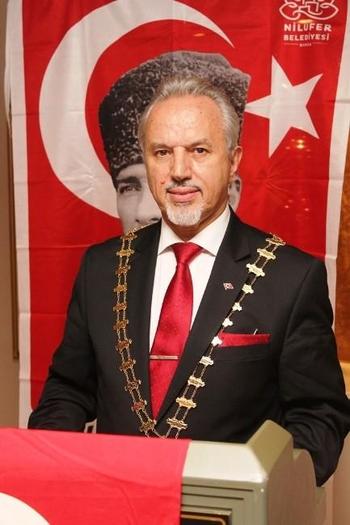 Bursa Skal Kulübü Başkanı Vehbi Varlık, Türkiye'nin Turizm Gelirlerinin 1 Milyar Dolar Arttığını Belirterek, \