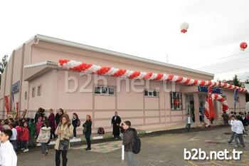 Bursa Büyükşehir Belediyesi’nin Ahmet Uyar İlkokulu’na Kazandırdığı Spor Salonu Törenle Hizmete Açıldı.