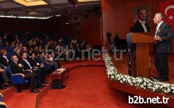 Yıldız Teknik Üniversitesi’nde Düzenlenen ‘ıcltıbm-2014 Uluslararası Konferansı’nda, Liderlik, Teknoloji, İnovasyon Ve İşletme Yönetimi Alanlarındaki Gelişmeler Değerlendirildi.