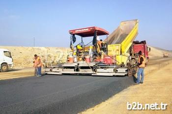 3. Köprü Ve Kuzey Marmara Otoyolu Projesi'nde, Otoyol Güzergahındaki Asfalt Çalışmalarına Başlandı. Yolun Odayeri Mevkiindeki 2 Kilometrelik Bölüme Asfalt Dökülerek, Yol Kullanıma Hazır Hale Getirildi.