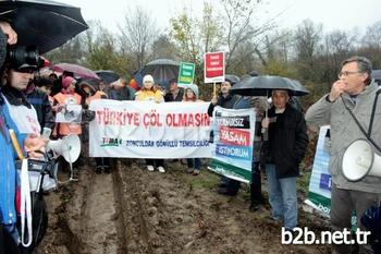 Zonguldak-amasra Arasında 54 Kilometrelik Hat Üzerinde Kurulması Planlanan Enerji Nakil Hattı İçin Ağaç Kesimi Yapılan Bartın'ın Saraylı Köyünde, Bartın Platformu Birleşenleri, Çevreciler Ve Köylüler Eylem Yaptı.