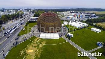 İstanbul Aydın Üniversitesi, 10 Kasım 2014 Tarihinde Cern İle Gelecek Dairesel Çarpıştırıcı (fcc) Kollaborasyonu Kapsamında Mutabakat Zaptı İmzalayarak Projeye Ve Uluslararası Bilimsel İşbirliği’ne Resmi Olarak Katılan İlk Türk Üniversitesi Oldu.