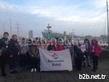Bahçeşehir Koleji 6. Sınıf Öğrencileri Hollanda’nın Ünlü Bilim Merkezi Nemo Science Center’a Yaptıkları Gezide Bilim Dünyasının Heyecan Verici Yönlerini Ve Avrupa’nın İki Büyük Kentini Keşfettiler.