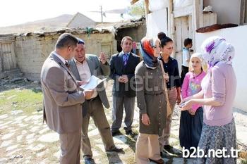 Muş Merkeze Bağlı Karameşe Köyünde İkamet Ve Okula Kazandırıldığı İçin Mutluluk Gözyaşları Döken Dilek Gölbaşı İçin Birleşmiş Milletlere (bm) Proje Sunulacak. Sungu Vakıfbank Kız Ybo Yöneticileri Ve Öğretmenleri, İkinci Kademeye Hiç Kız Öğrenci Göndermeyen Karameşe Köyünde Alan Taraması Yapmış Ve 3 Aileyi İkna Etmişti.