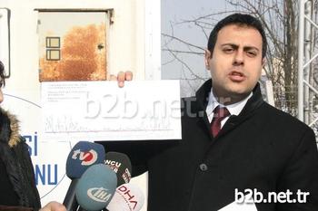 Türkiye Mimarlar Mühendisler Odaları Birliği Çevre Mühendisleri Odası Genel Başkanı Baran Bozoğlu, Düzcelilerin 2014 Yılında 297 Gün Kirli Havayı Ciğerlerine Çekmek Zorunda Kaldığını İleri Sürdü.