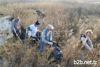 Çevre Ve Şehircilik Bakanlığı’nca Özelleştirilme Kapsamına Alındığından İtibaren Tartışmaların Bitmediği Dünyaca Ünlü İztuzu Plajı, Bölgede Yaşanan Halk Tarafından Temizlendi.