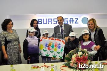 Bursagaz Eğitim Gönüllüleri Derneği’nce Ziya Gökalp İlkokulu Bünyesinde Oluşturulan Özel Sınıfta Eğitim Gören Öğrenciler, Bursagaz’a Teşekkür Ziyaretinde Bulundu.