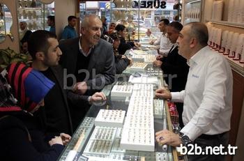 Kuyumcular, Nakit Para Sıkıntısı Yaşadıkları İçin Altınlarını Bozdurmak İsteyen Müşterilere Olumsuz Cevap Vermek Zorunda Kalıyor.