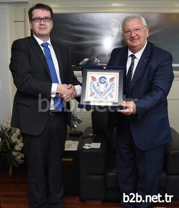 Çek Cumhuriyeti Ankara Büyükelçisi Pavel Kafka, Ege Bölgesi Sanayi Odası’nı Ziyaret Etti.