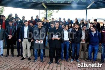 Hatay'da, Mustafa Kemal Üniversitesi (mkü) Öğrenci Konseyi, Bakanlar Kurulu'nun Kanunda Yaptığı Değişiklik Sonucunda Katlamalı Harç Sistemine Geçilmesini Protesto Etti.