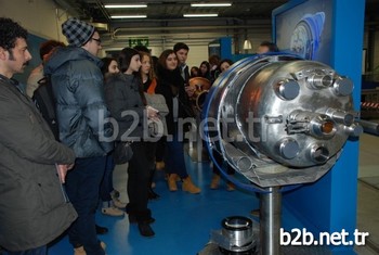 Ted Ankara Koleji Vakfı Özel Lisesi’nin 34 Öğrencisi Ve 4 Öğretmeni, Ocak Ayında İsviçre’ye Düzenlenen Üç Günlük Gezide Avrupa Nükleer Araştırma Merkezi'ni (cern) De Ziyaret Etti.