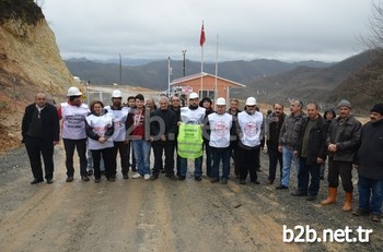 Türkiye Mimarlar Ve Mühendisler Odası Birliği (tmmob) Üyeleri, Ordu’nun Fatsa İlçesinde Siyanürle Altın Aranmasına Tepki Gösterdi.