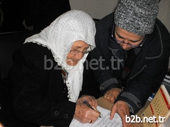 İzmir Karaburun’da Hasseki-sarpıncık-kızılcadağ Mevkiinde Yapılması Planlanan Sarpıncık Rüzgar Enerji Santrali Projesi İçin Çevre Ve Şehircilik Bakanlığı’nın ‘çevresel Etki Değerlendirmesi Olumlu Kararı’nın Yürütmesinin Durdurulması Ve İşlemin İptali Talebiyle İlk Yurttaş Davası Açıldı.