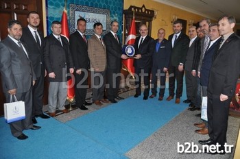 Tüm Sanayici Ve İş Adamları Derneği (tümsiad) Bursa Şubesi, Bursa Valisi Münir Karaloğlu’nu Makamında Ziyaret Etti.