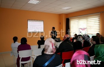 Özel İhlas Bizimevler İlkokulu, “sağlık Ve Güvenlik” Konusunu Evlere Taşımak Amacıyla, Öğrenci Velisi Opr. Dr. Mehmet Özgür Kuzdan’dan Destek Alarak, Anne-babaların Katıldığı “ Ev Kazaları Ve 112’ye Kadar” Konulu Bir Seminer Düzenledi.