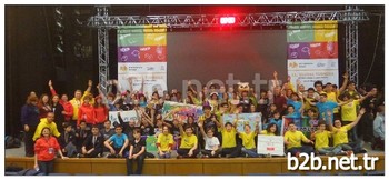 Bahçeşehir Koleji, 3 Takımıyla Yer Aldığı Bu Yılki Fırst Lego League Turnuvasında Ödül Başarılarıyla Olduğu Kadar Takım Ruhuna, Centilmenliğe Ve Duyarlı Profesyonellik Anlayışına Verdiği Önemle De Dikkatleri Üzerine Çekti.